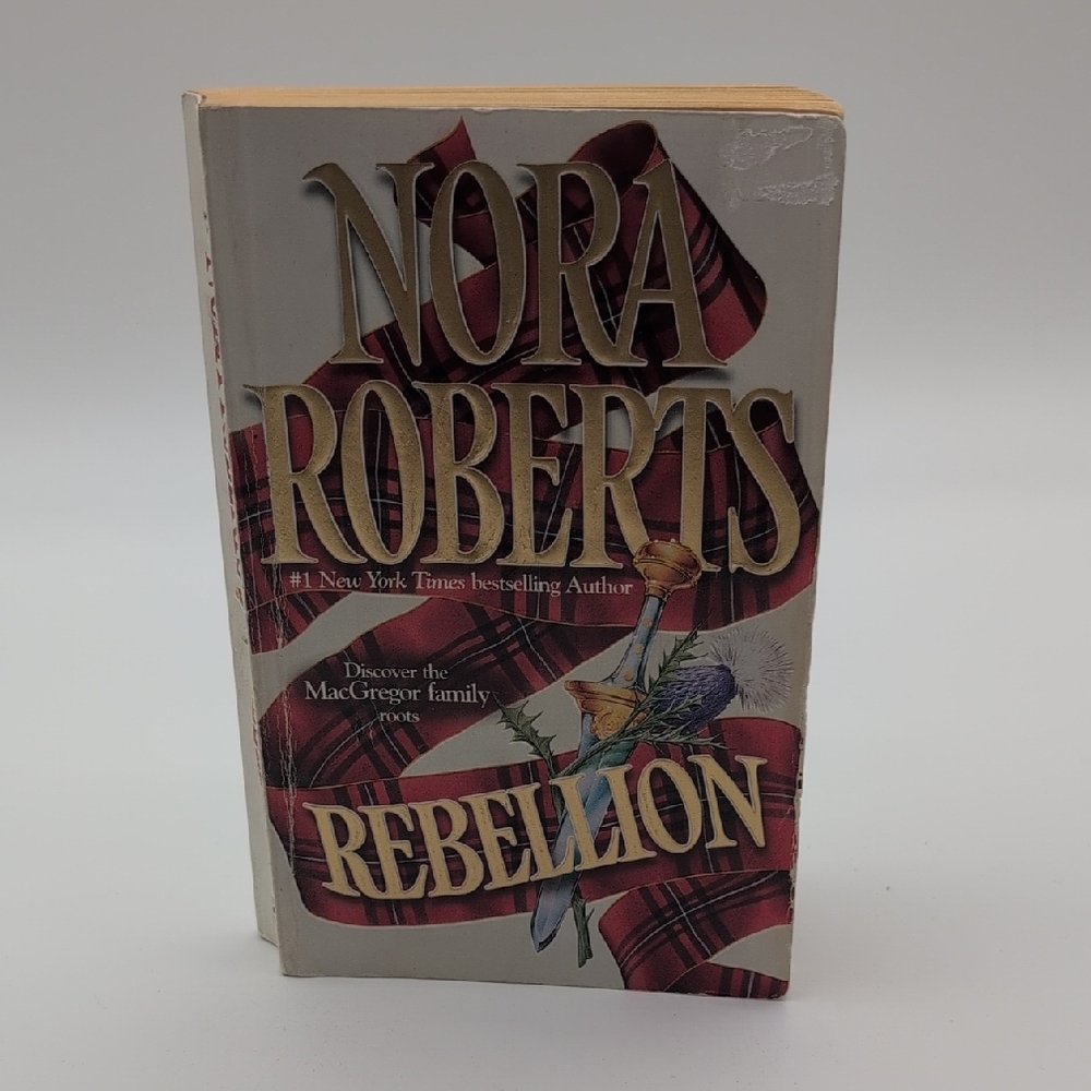 💵2/$10Bundle and Save💵Nora Roberts 'Rebellion' Book